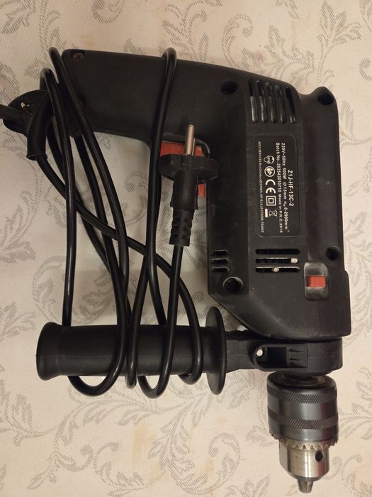 Berbequim com percussão