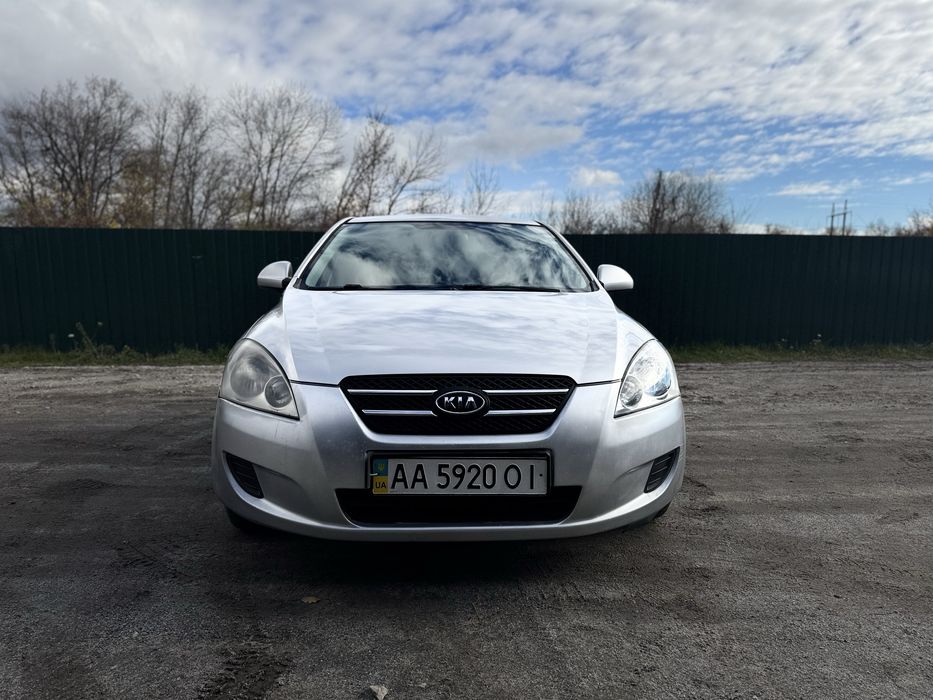 Продам Kia Ceed 2008
