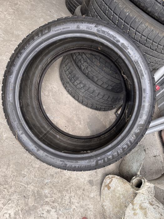 305/35/21+275/40/21  R21 Зима 4шт