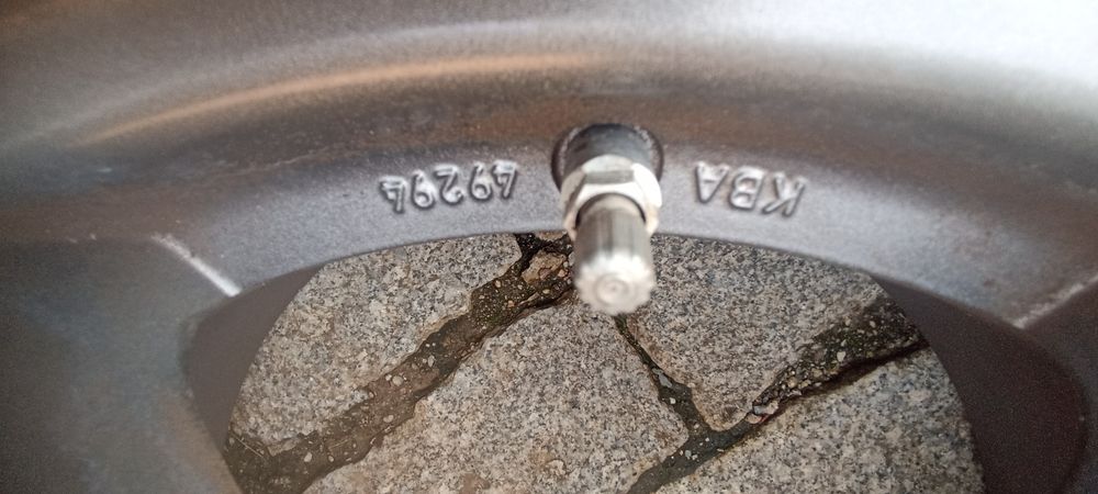 Peças Jantes 16 KBA c pneus Michelin novos