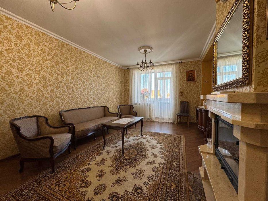 Продаж 2-рівневої квартири 137,3м2  по вул. Зелена парк Погулянка