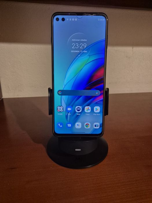 Motorola Moto G100