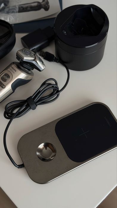 Електробритва Philips Shaver S9000 Prestige SkinIQ (повний комплект)
