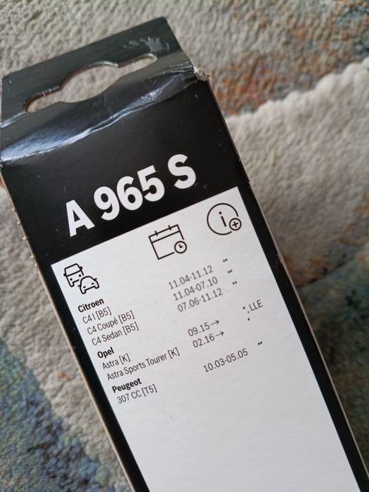 Komplet wycieraczek samochodowych Bosh 70/60