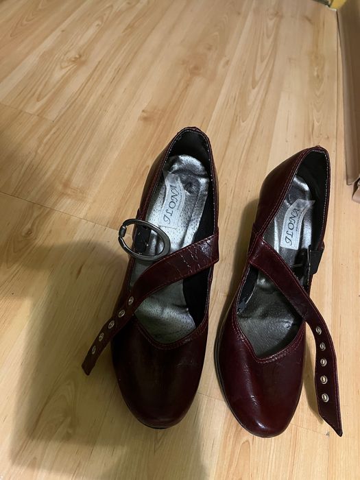 Szpilki bordowe rozmiar 38