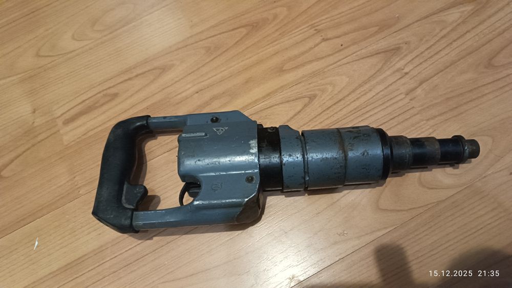 Дюбельний пістолет ПЦ-52-1