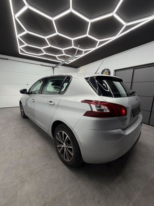 Peugeot 308 1.2 PureTech Business Line foto 5