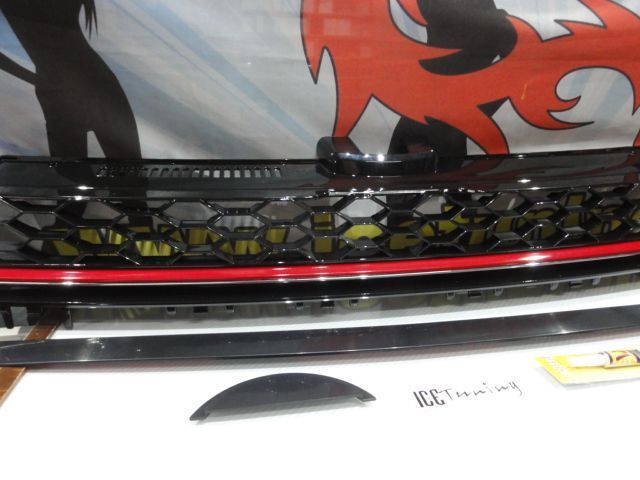 Grelha frontal sem símbolo VW golf 7 12-17 GTI LOOK  em plástico abs