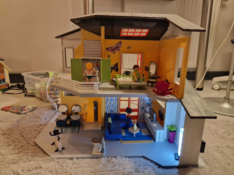 Playmobil Nowoczesny dom 9266 wraz z umeblowanymi pomieszczeniami