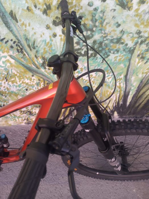 Bicicleta enduro trail Giant Reign nova