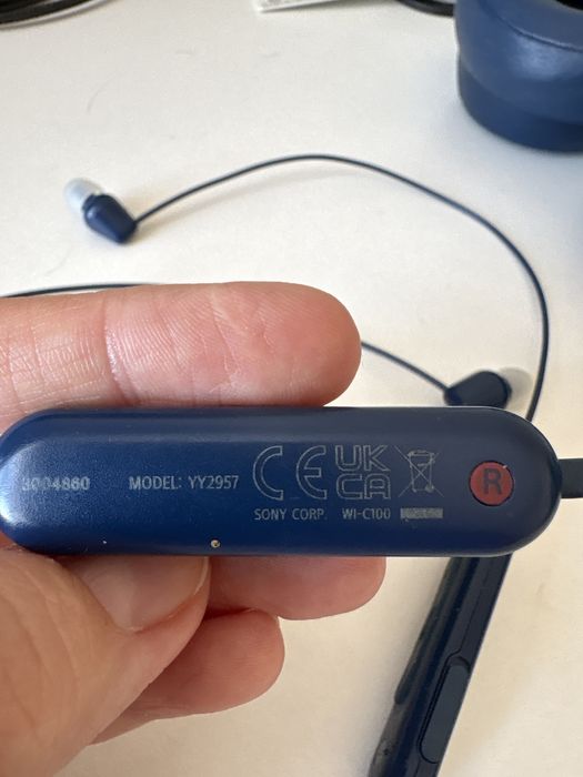 Навушники Sony WI-C100