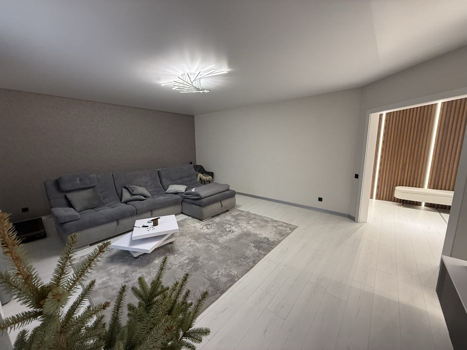 Продажа  стильной 3 ки в новом доме в центре