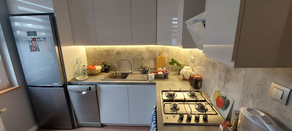 Skręcanie i montaż mebli