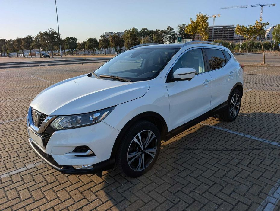 Nissan Qashqai 1.6 dCi 130 Tekna SUV Excelente estado geral