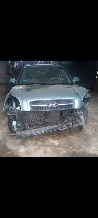 Розбираю Hyundai tucson