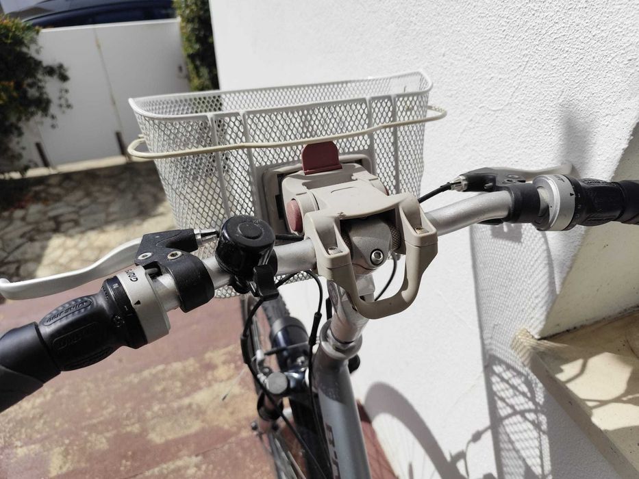 Bicicleta cinzenta de mulher B-TWIN original 500