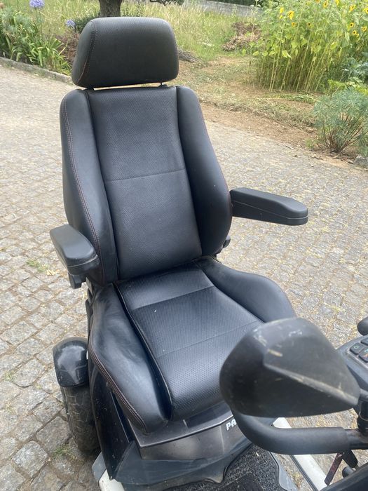 Scooter Stana modelo Pantera Pro