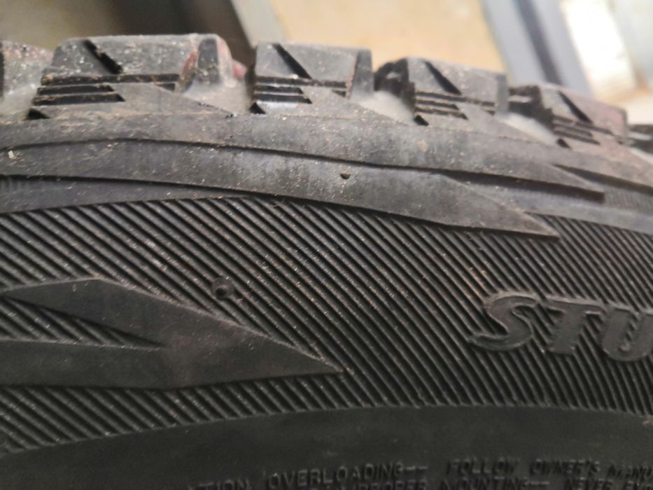 R19 235/55 bridgestone blizzak DM-V1 101R 2011 года