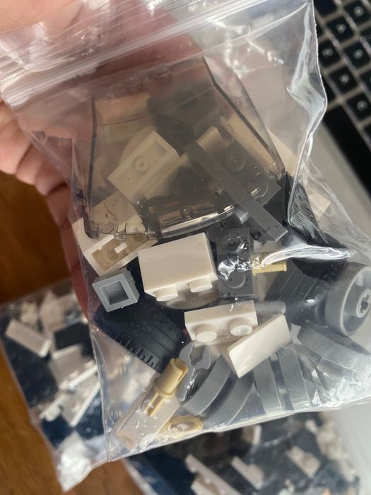 Lego/puzzles larmbourguine branco