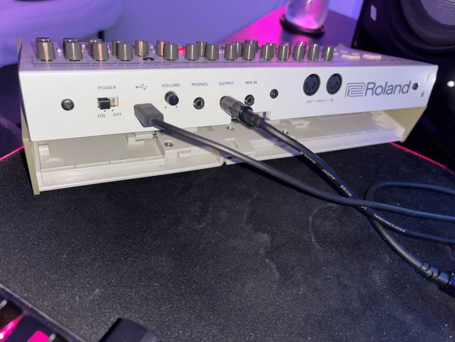 Roland Boutique TR-09