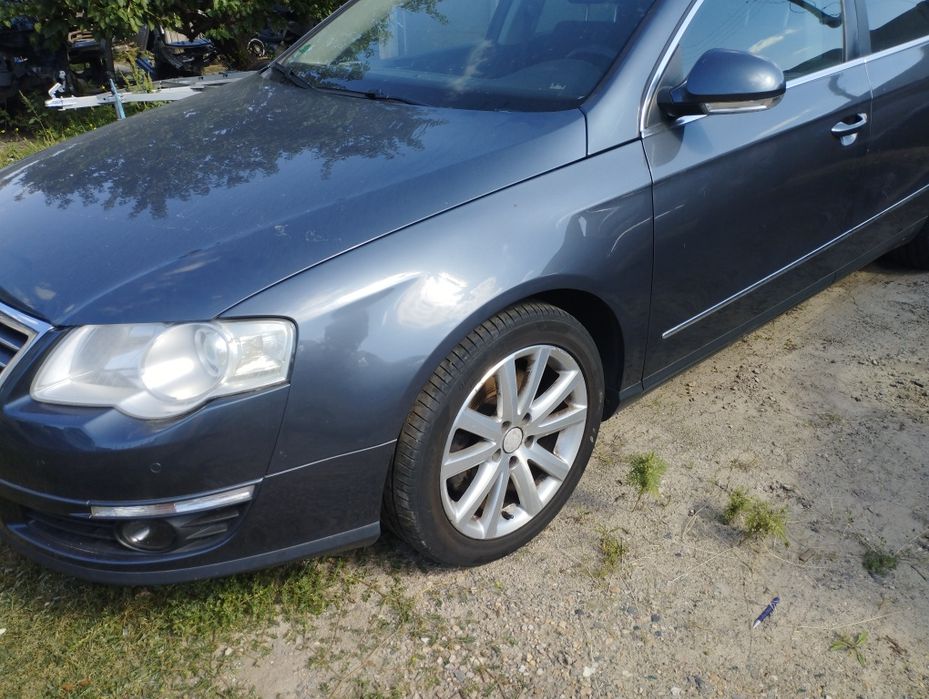 В разборе Passat B6