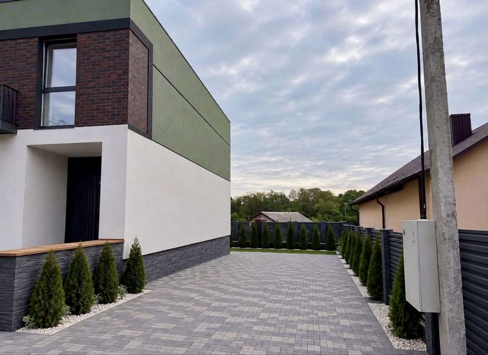 Продаж котеджу в с.Підгороднє