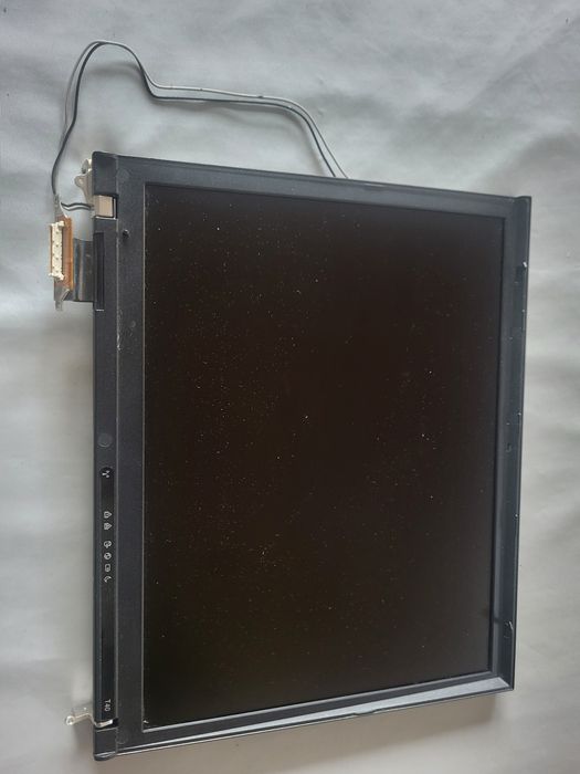 Sprzedam klapę matrycy do Laptopa LENOVO T40
