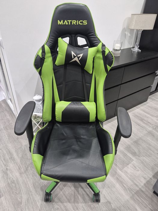 Cadeira gaming muito boa