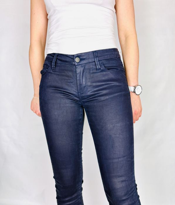 Granatowe spodnie slim XS 34