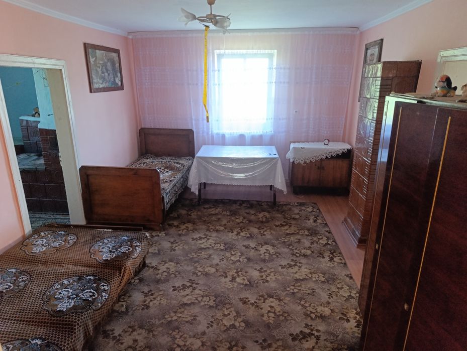 Продам Будинок  в  селі Санники