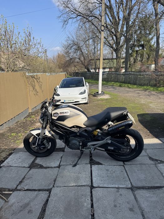 Ducati Monster 696 2014