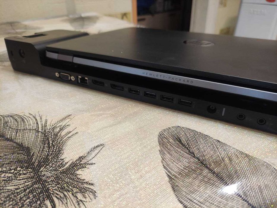 HP EliteBook 840 G1 14" (1366x768, TN) i5-4300U, 256SSD + док станція