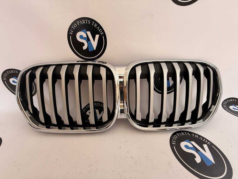 Решітка радіатора BMW X1 F48 2020-2022 хром ноздрі рестайлінг 51138493451