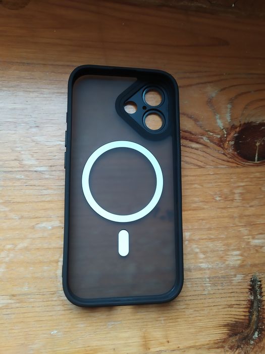 Etui iPhone 17 z MagSafe – matowe, eleganckie