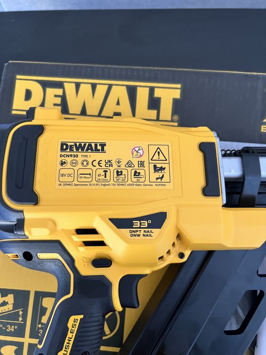 Акумуляторний нейлер DeWalt DCN930N 18V (2026 року)