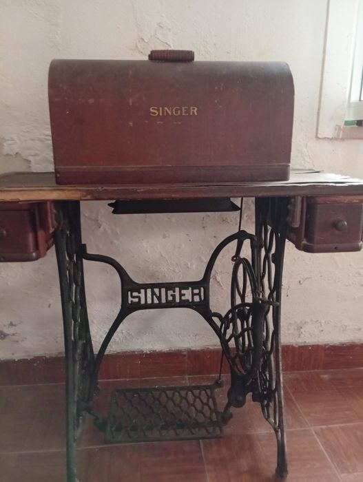 Máquina de costura Singer