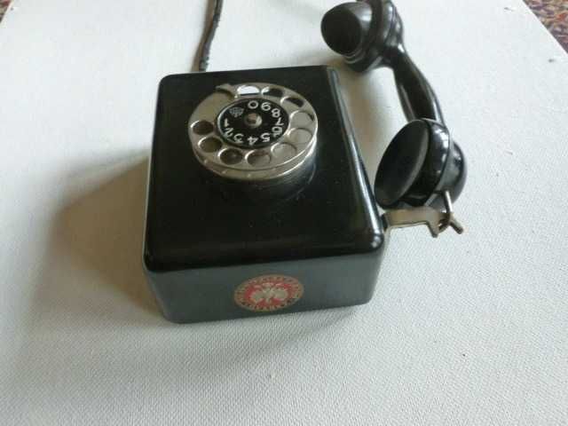 Stary polski telefon CB 35