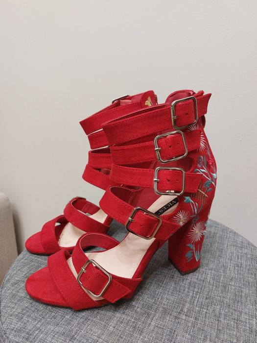 Czerwone buty szpilki sandały r.40