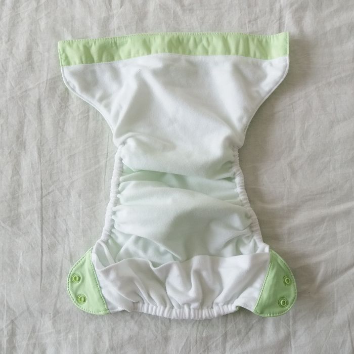 Fralda reutilizável BUMGENIUS 5.0 NOVA! c/ absorventes VÁRIAS CORES