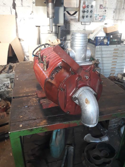 Beczkowóz. Pompa HERTELL KD 10000.