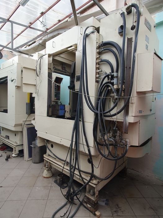 Обробний центр, Вертикальний свердлильно-фрезерний верстат з ЧПК