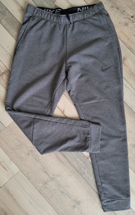 Спортивні штани NIKE Dri-Fit Tapered Training Pants (CZ6379-071)  (р.M)