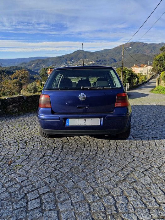 Volkswagen Golf IV 1.9 TDI 110cv – Ano 2000
