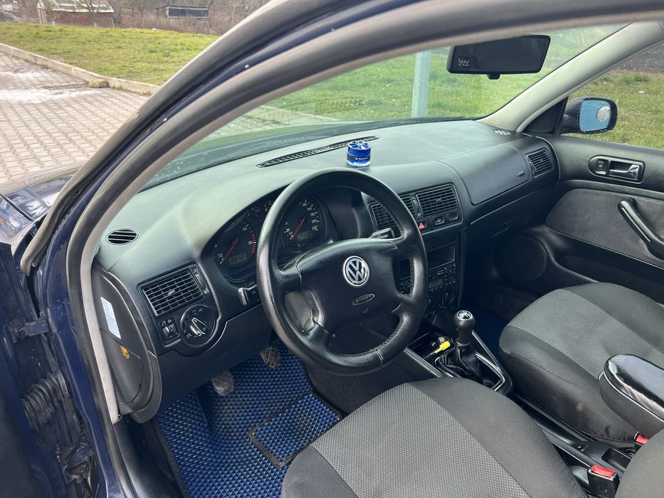 Продам гольф 1.9д