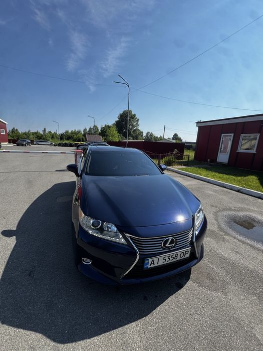 Продам  Lexus ES 300 H