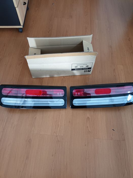 Faróis traseiros originais 300ZX