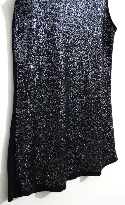 Top preto com lantejoulas Amisu (NewYorker) T: L Novo