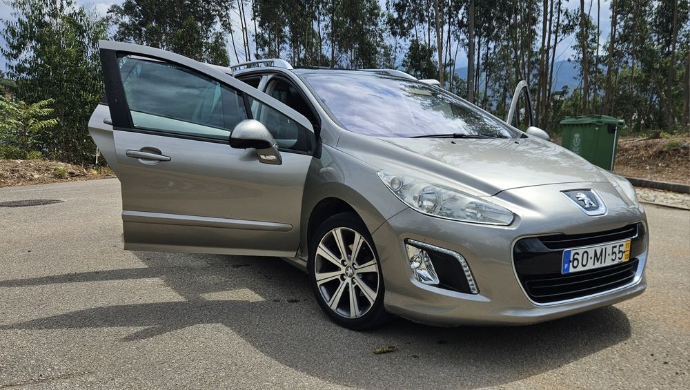 Peugeot 308 SW 1.6 HDi Allure foto 2