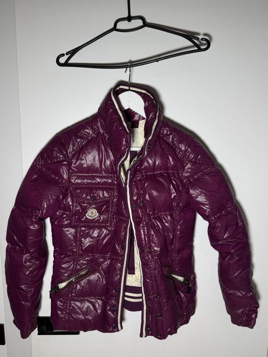 Жіночий пуховик Moncler