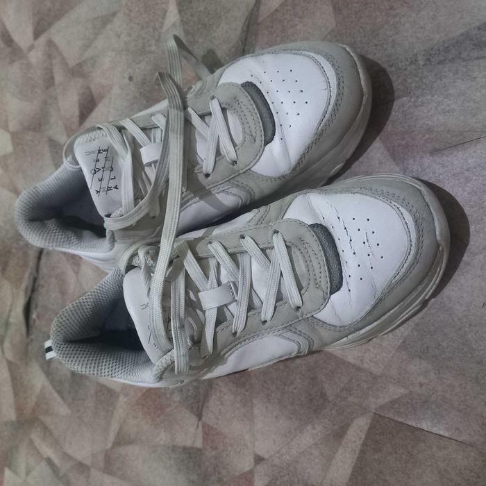 Кросівки для дівчинки